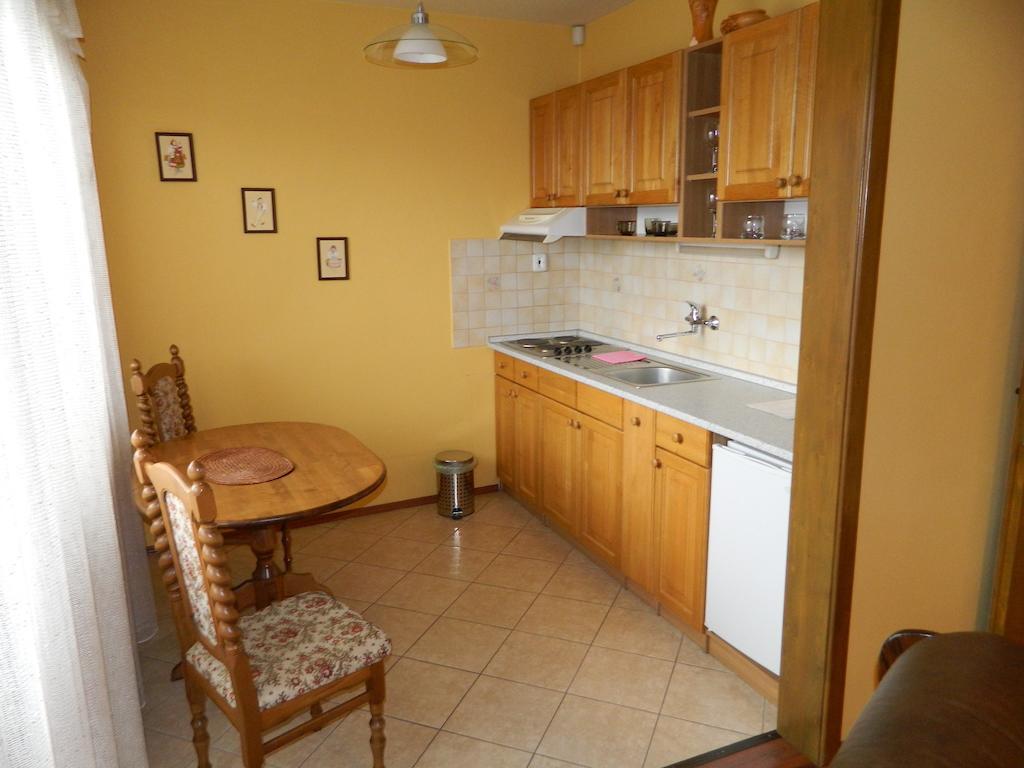 Hotel Slnecny Dvor Michalovce Chambre photo